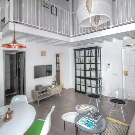 Apartamento Duplex Junto A Mezquita. *